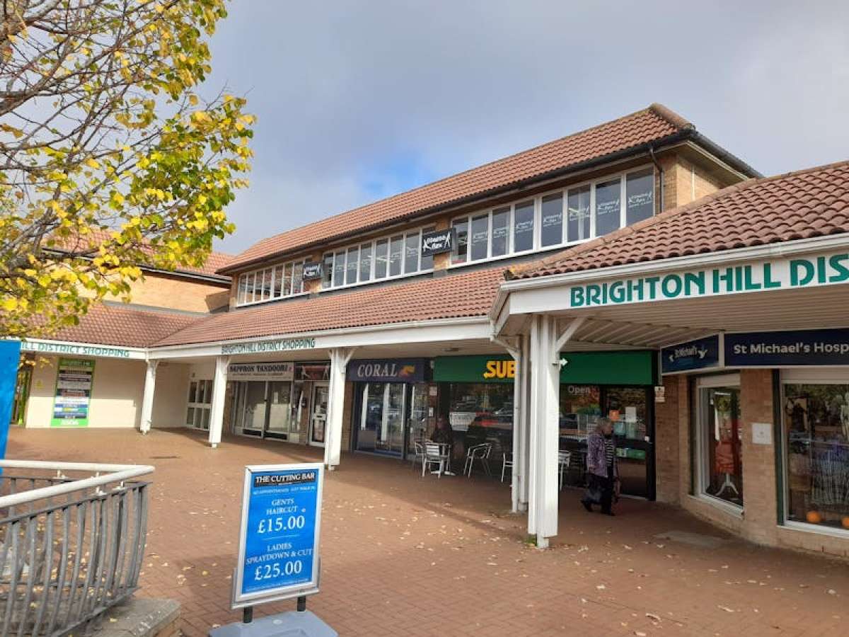 Office in Basingstoke - photo 2