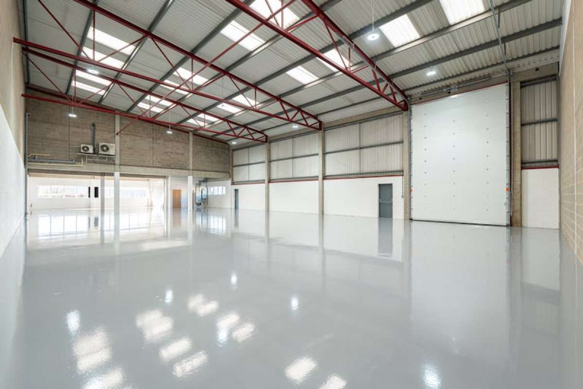 Industrial Unit in Shoreham-By-Sea - photo 3