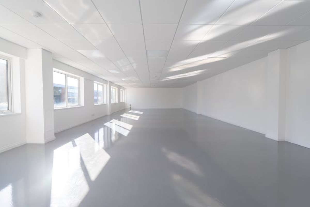 Industrial Unit in Shoreham-By-Sea - photo 3