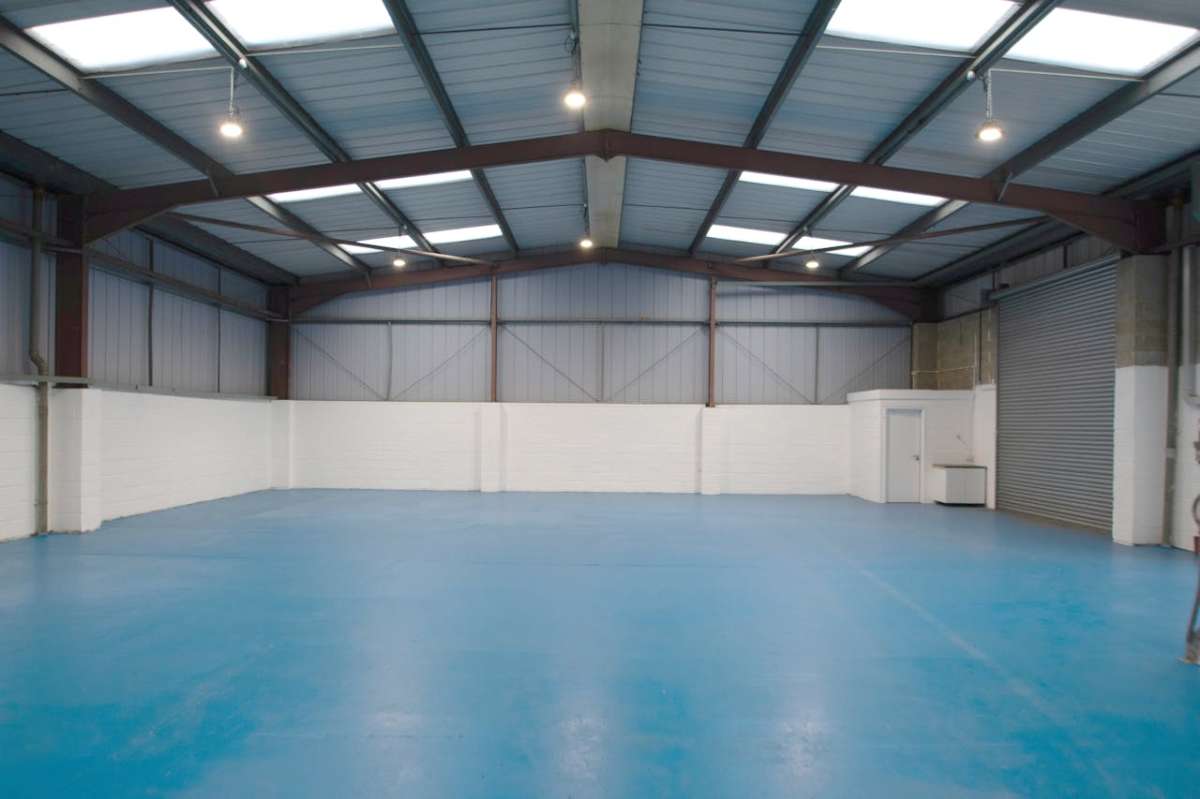 Industrial Unit in Poole - photo 4
