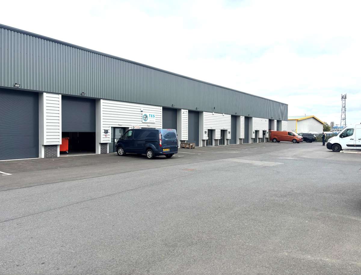 Industrial Unit in Newark - photo 4