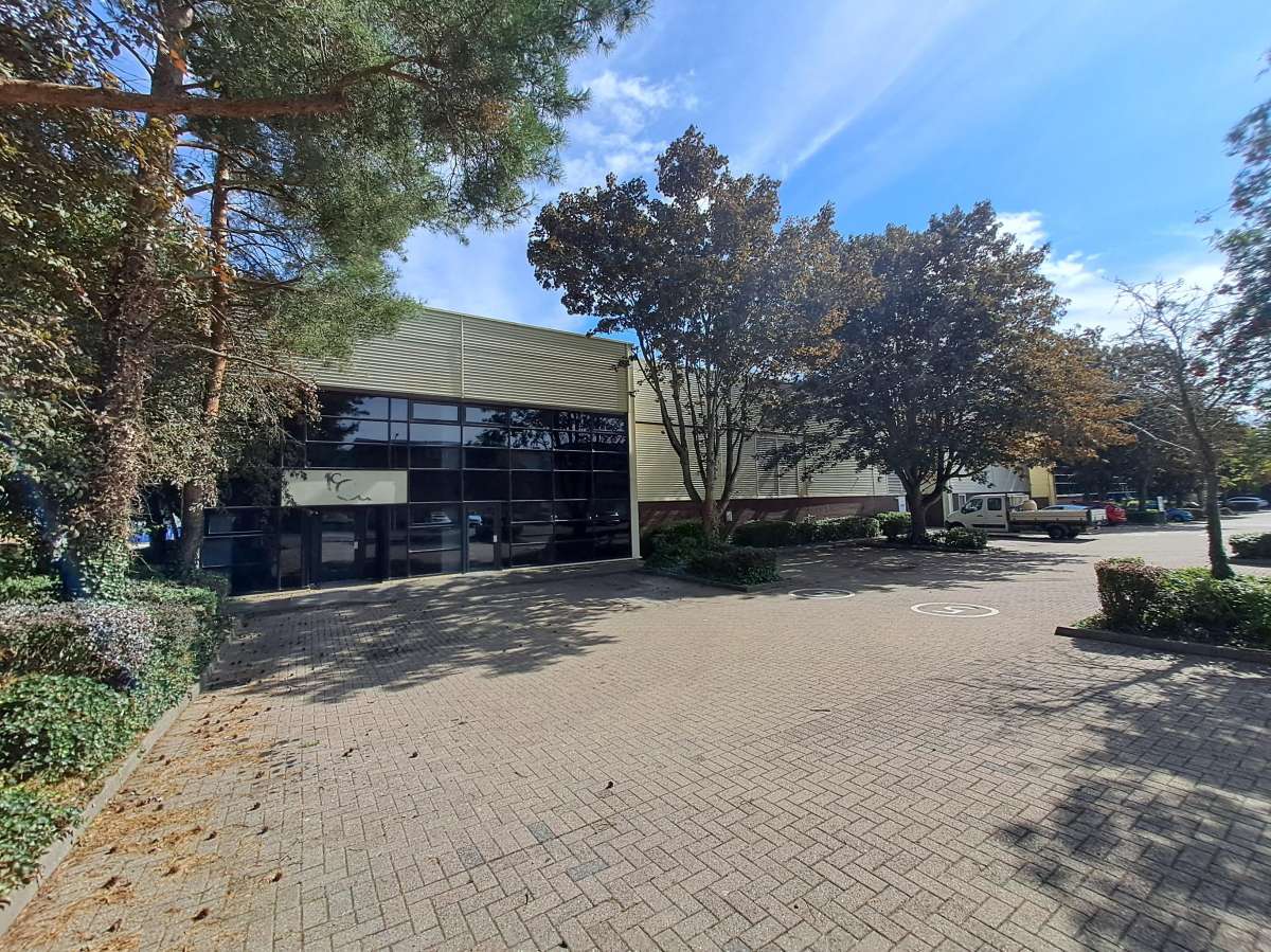 Industrial Unit in Bletchley - photo 2