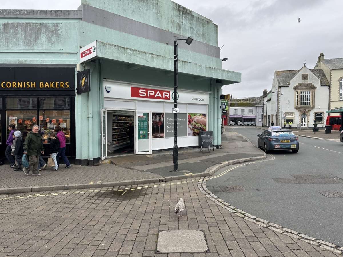 Industrial Unit in Truro - photo 3