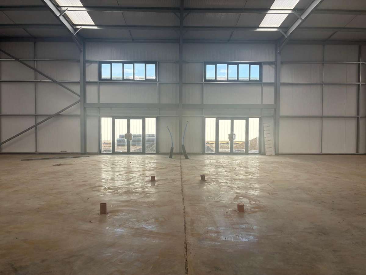 Industrial Unit in King's Lynn - photo 3