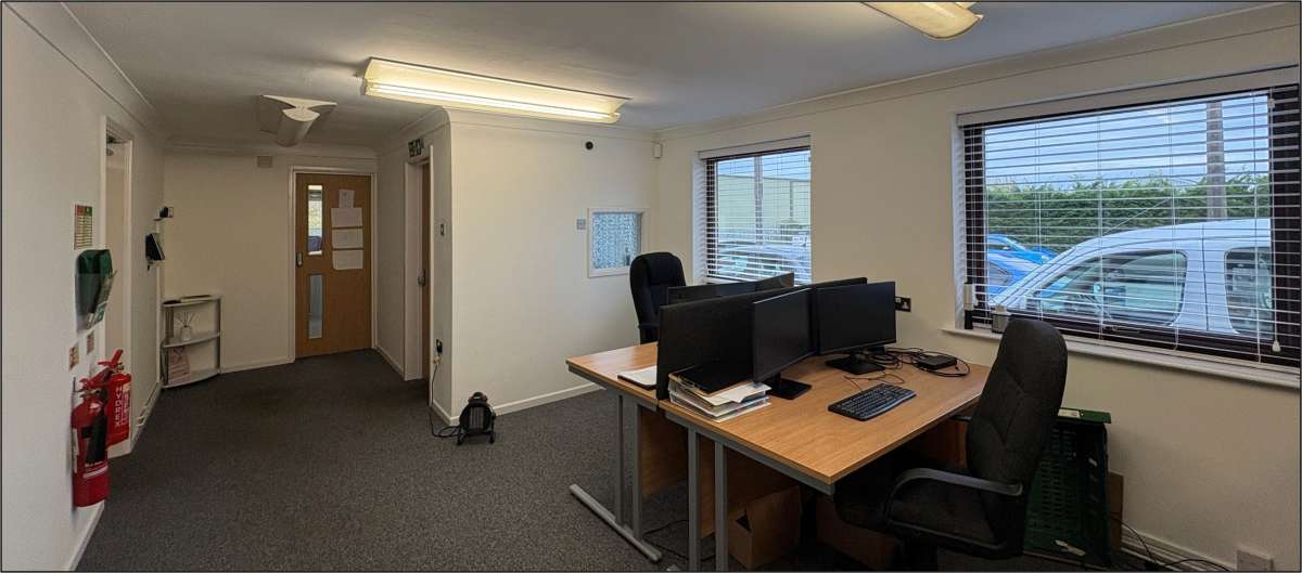 Industrial Unit in Stonebroom - photo 3