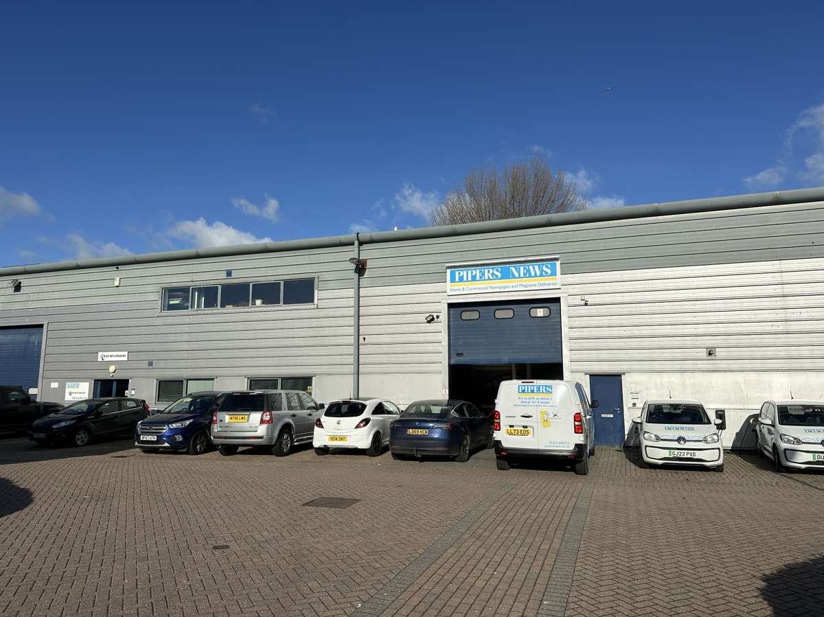 Industrial Unit in Eastbourne - photo 2