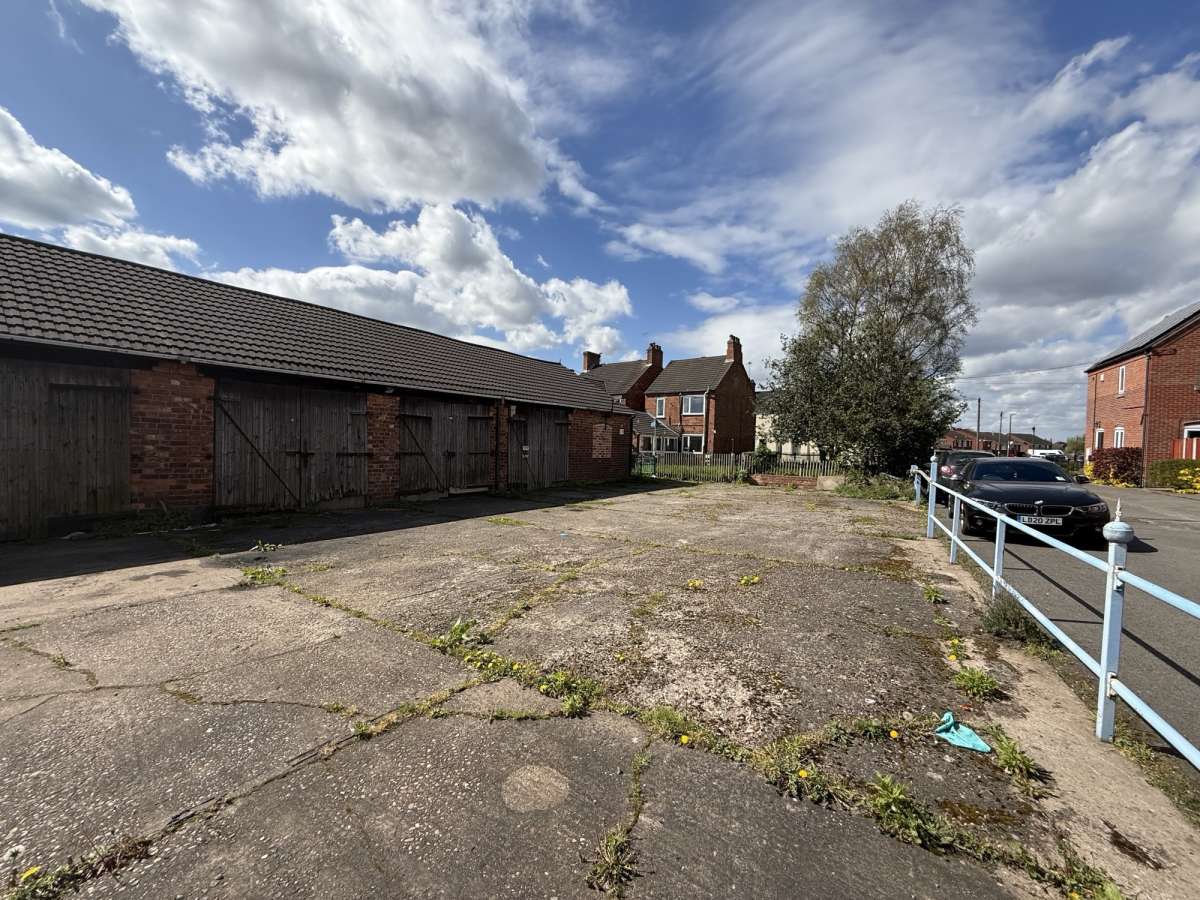 Industrial Unit in Newhall - photo 3