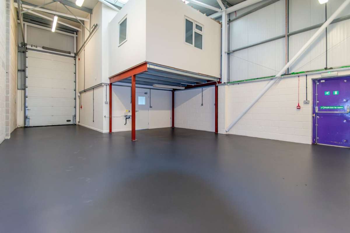 Industrial Unit in Poole - photo 2