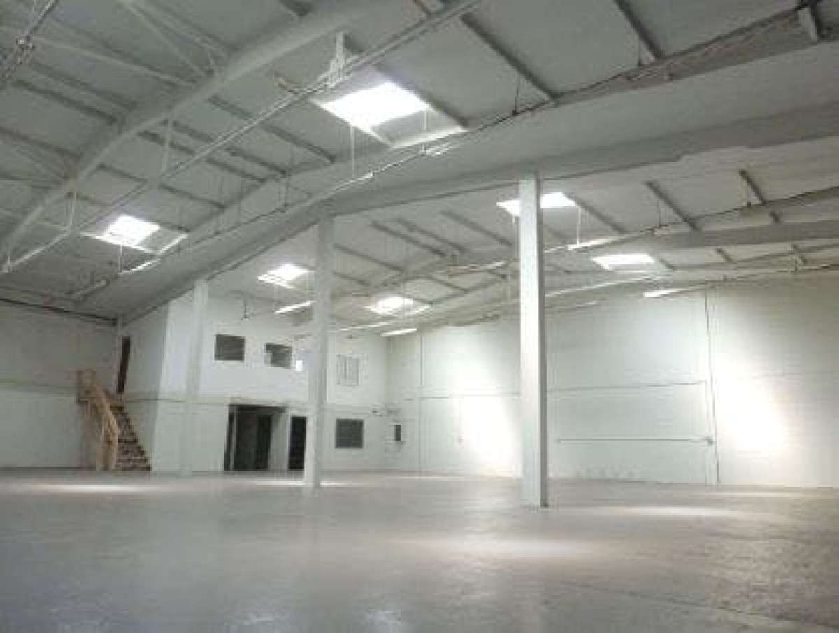 Industrial Unit in Hythe - photo 3