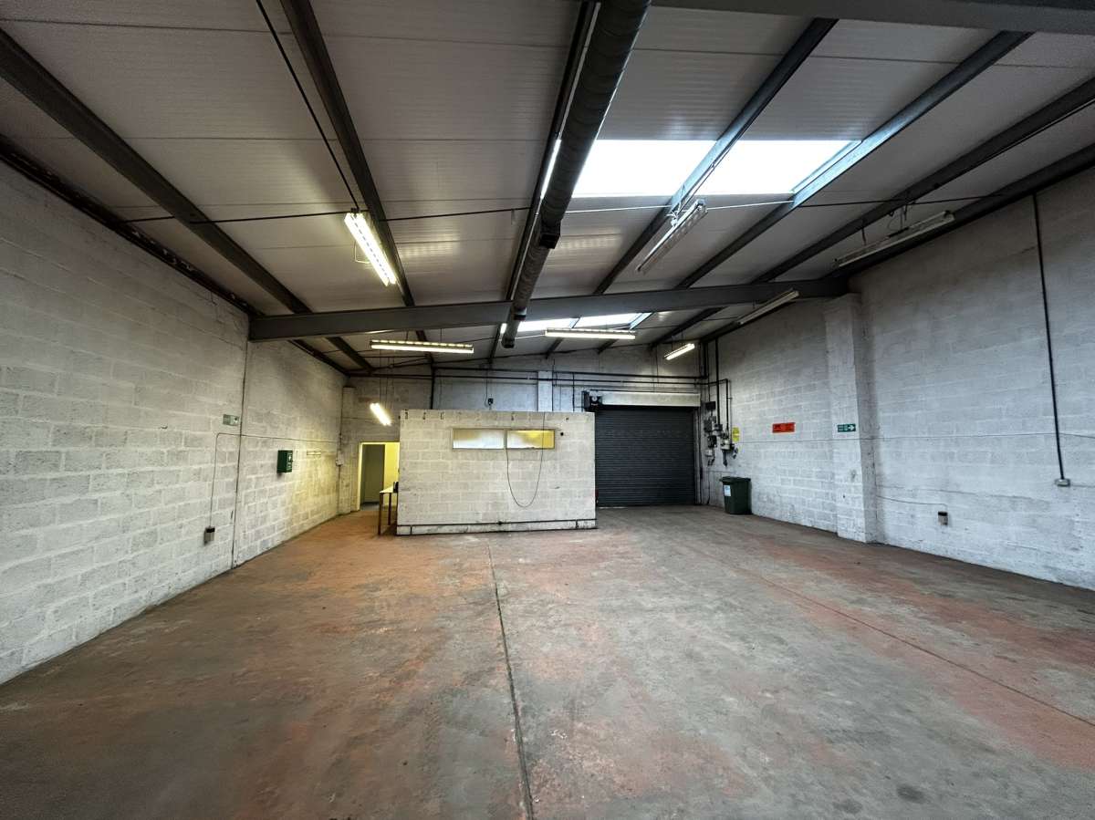 Industrial Unit in Crediton - photo 3