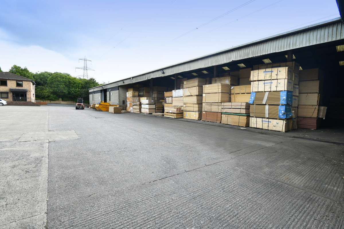 Industrial Unit in Gloucester - photo 3