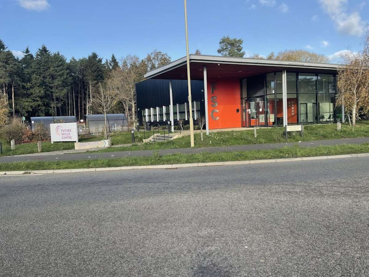 Industrial Unit in Bordon - photo 3