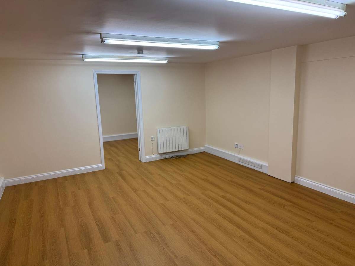 Industrial Unit in Brandon - photo 2