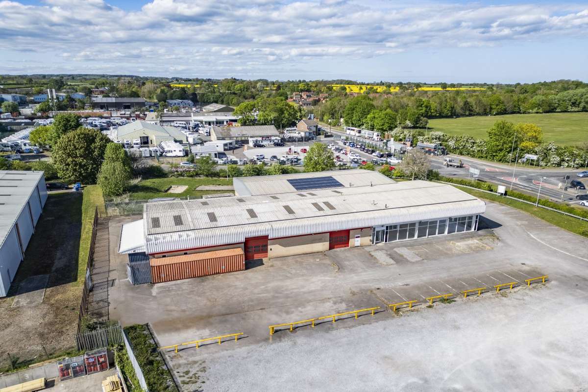 Industrial Unit in Richmond - photo 2