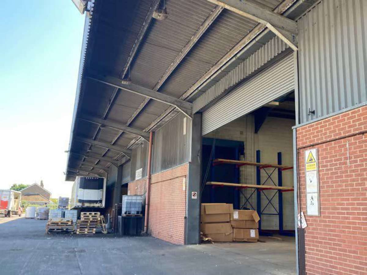 Industrial Unit in Bridgwater - photo 3