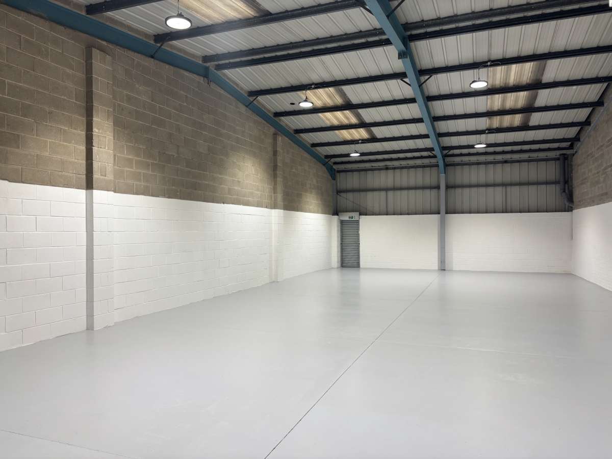 Industrial Unit in Bradford - photo 4
