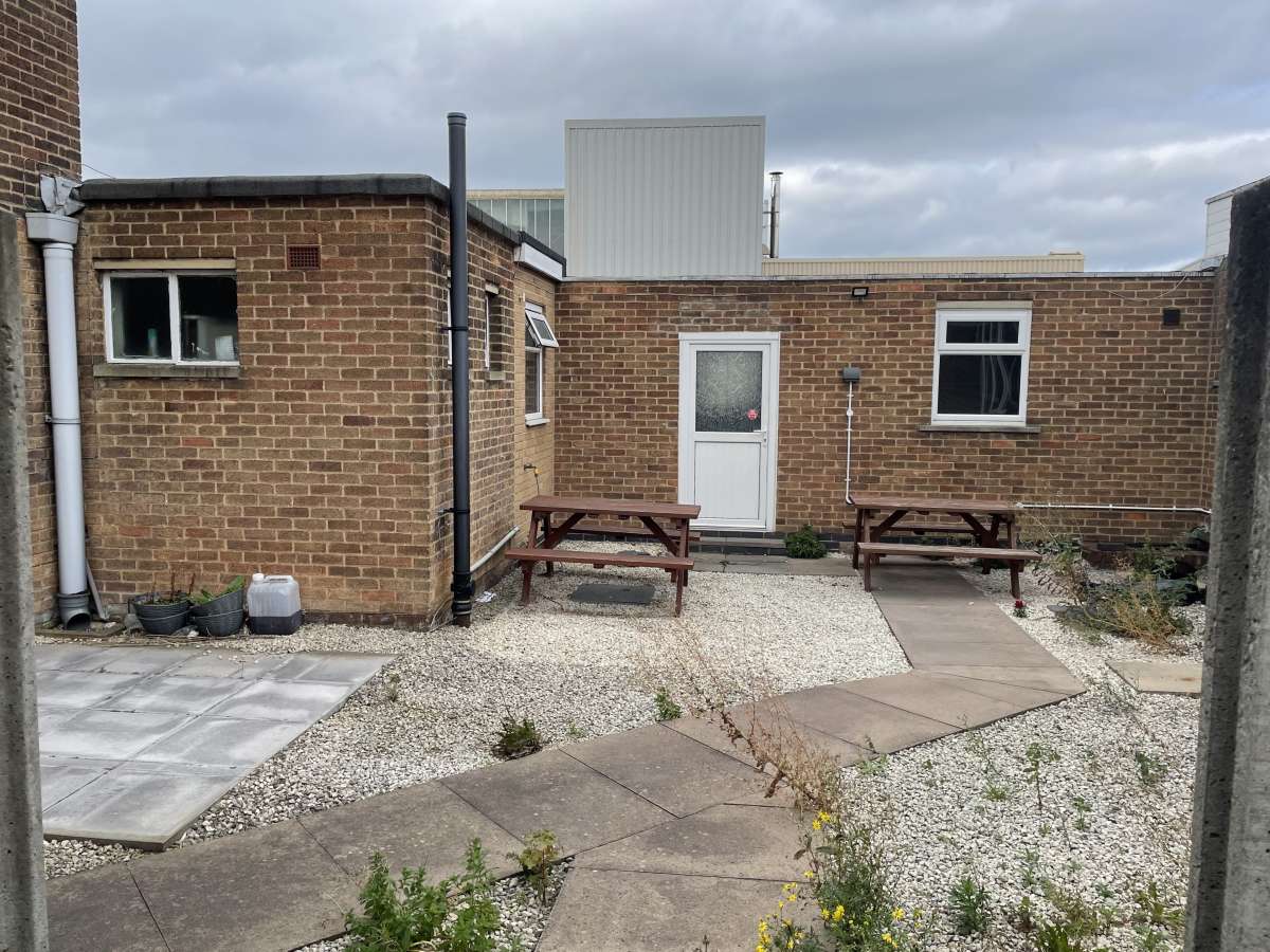 Industrial Unit in Burton On Trent - photo 2