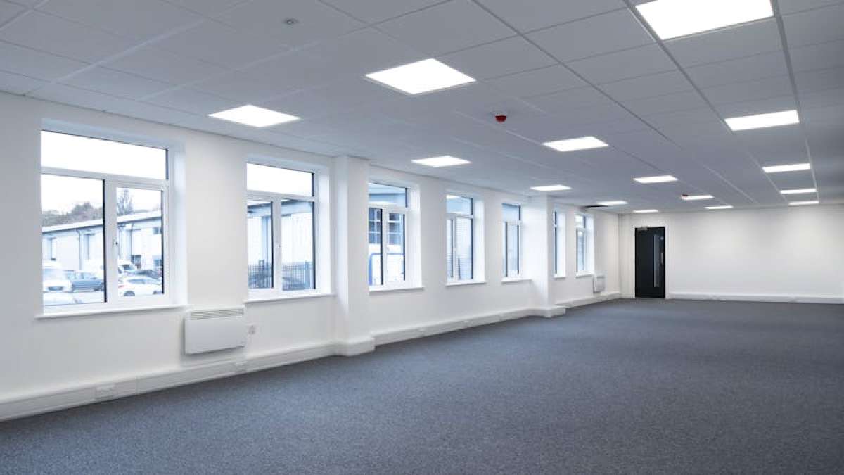 Industrial Unit in Reading - photo 4