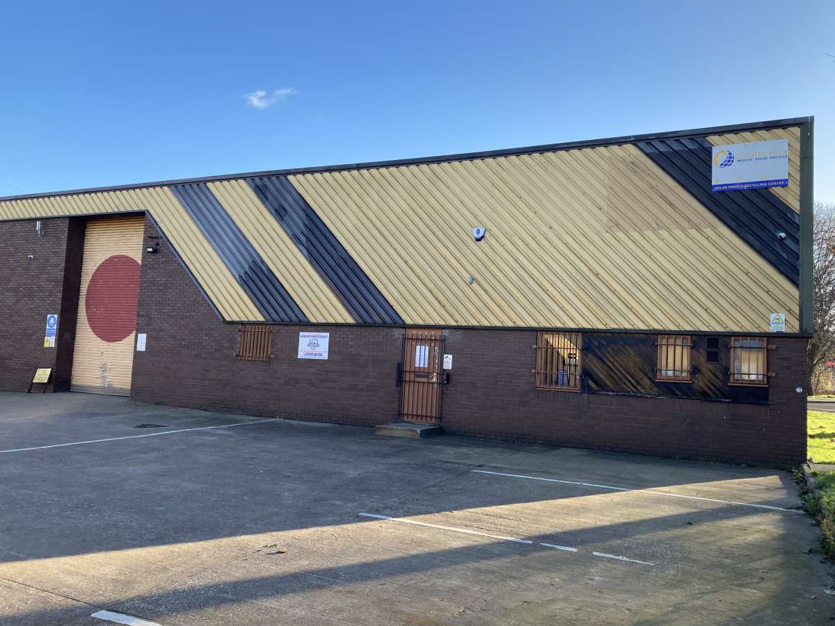 Industrial Unit in Sheffield - photo 2