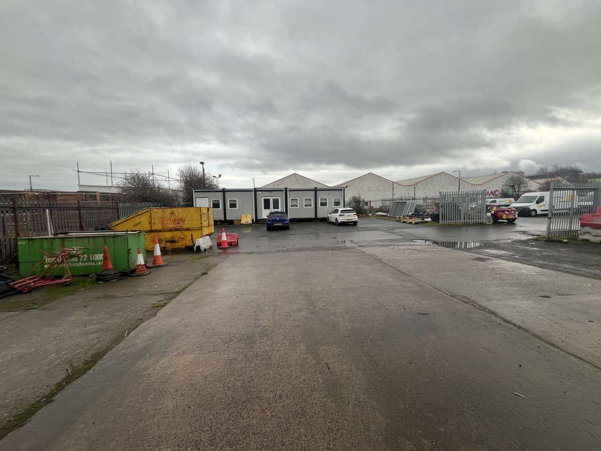 Industrial Unit in Edinburgh - photo 2