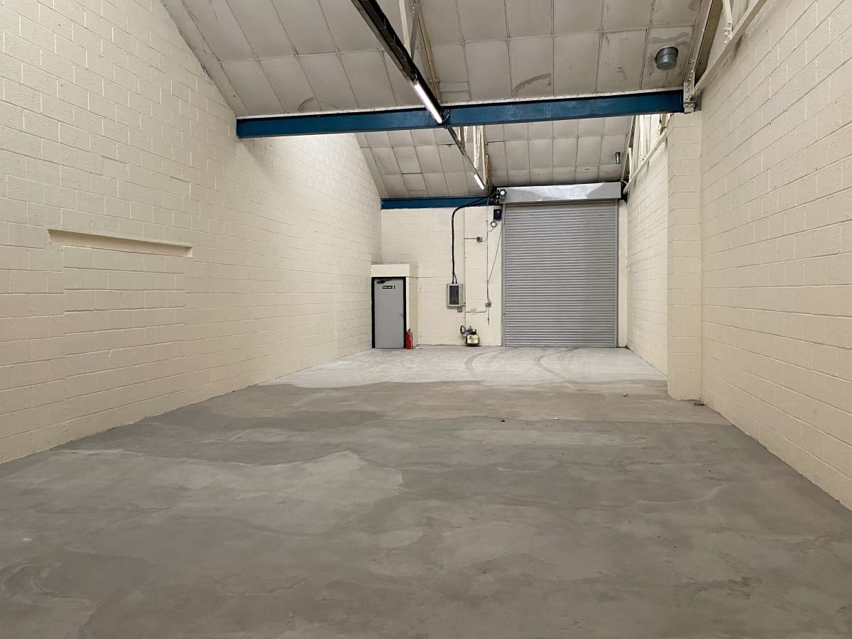 Industrial Unit in Oldbury - photo 3