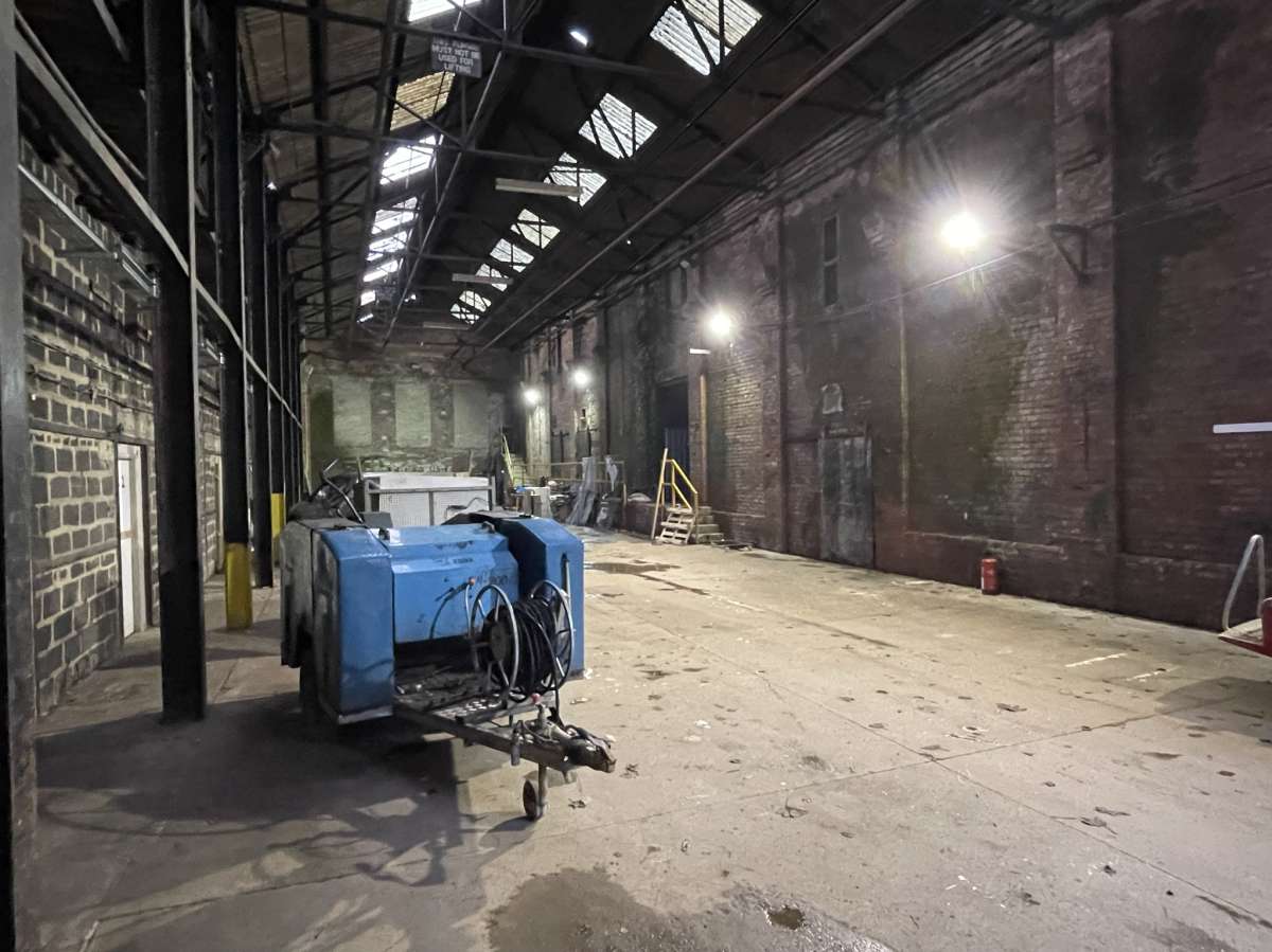 Industrial Unit in Halifax - photo 4