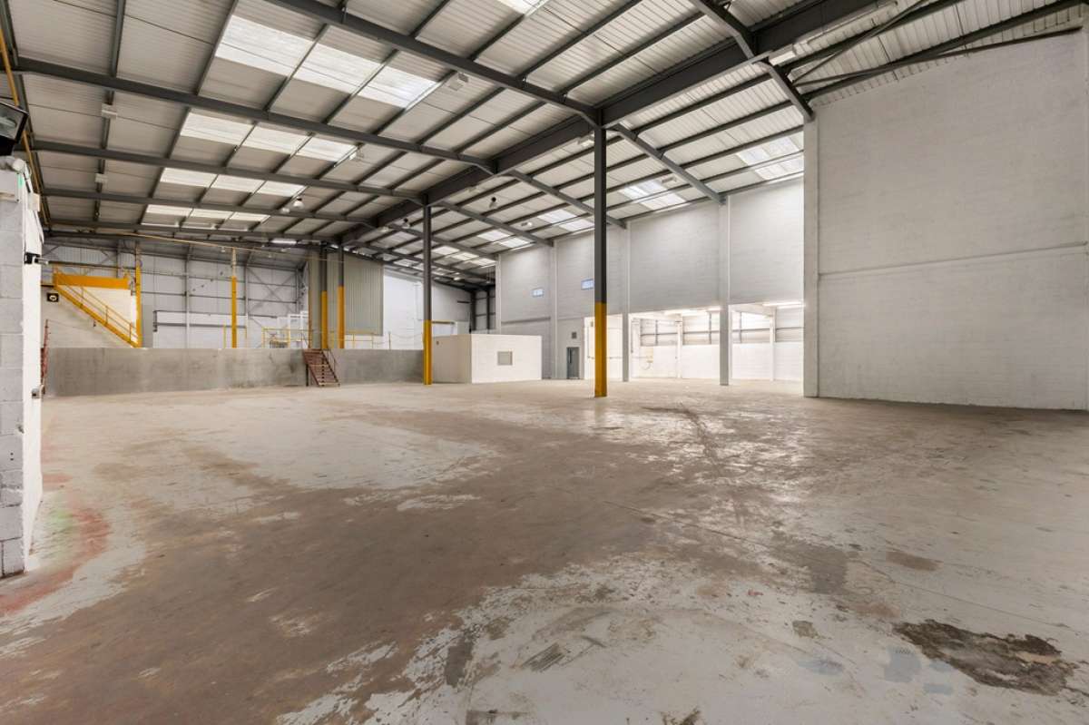 Industrial Unit in Oldbury - photo 3
