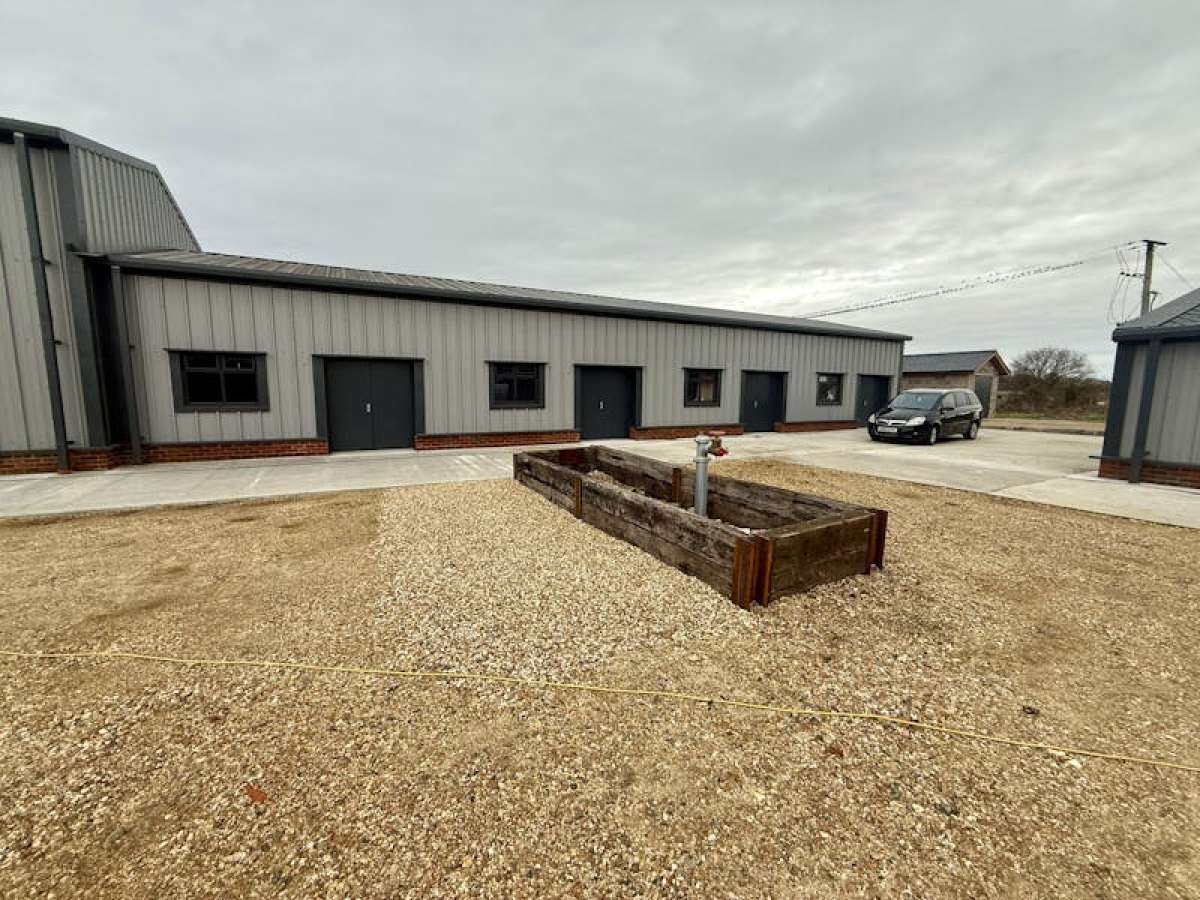 Industrial Unit in Christchurch - photo 3