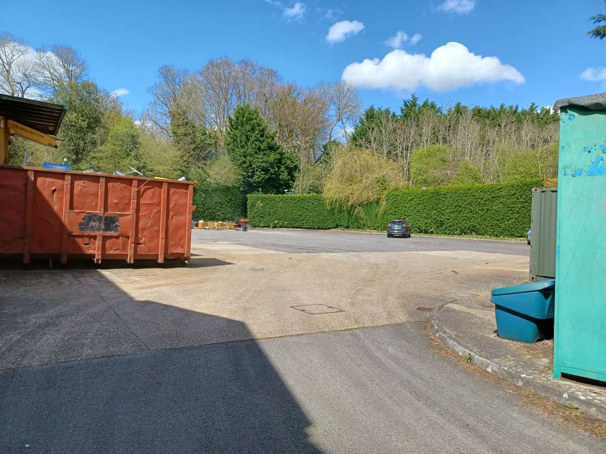 Industrial Unit in Tadworth - photo 3