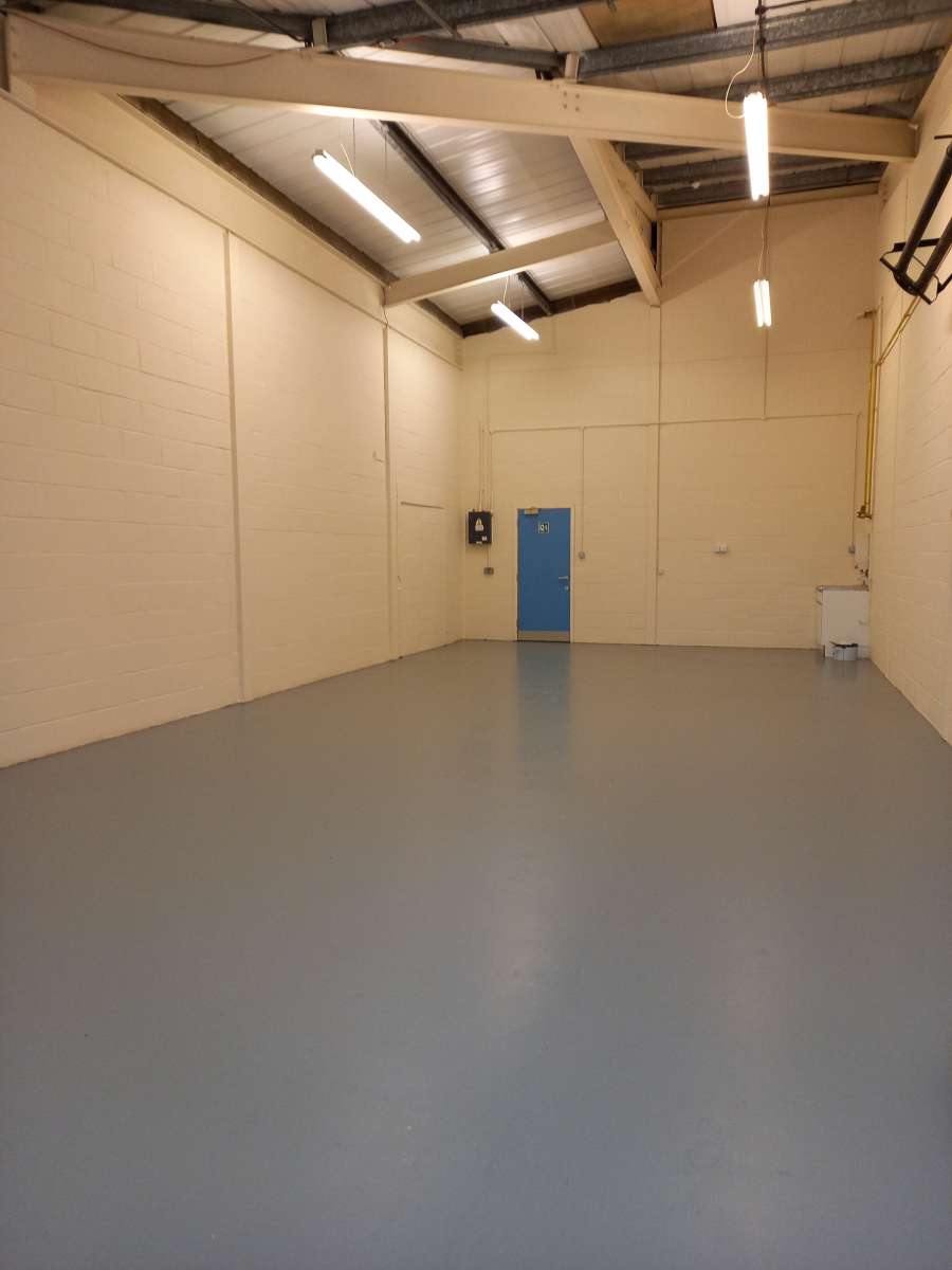 Industrial Unit in Letchworth Garden City - photo 2
