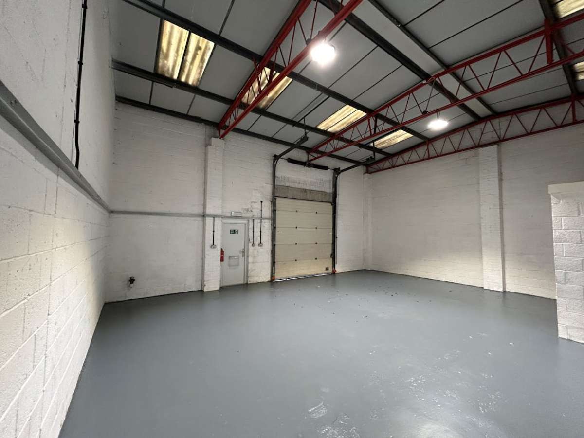 Industrial Unit in Eastleigh - photo 3