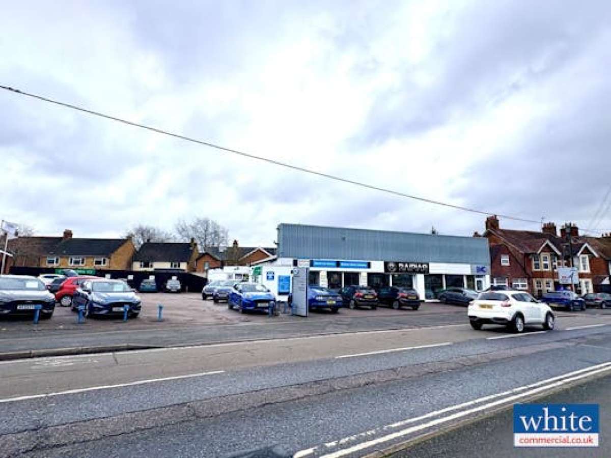 Industrial Unit in Bicester - photo 3