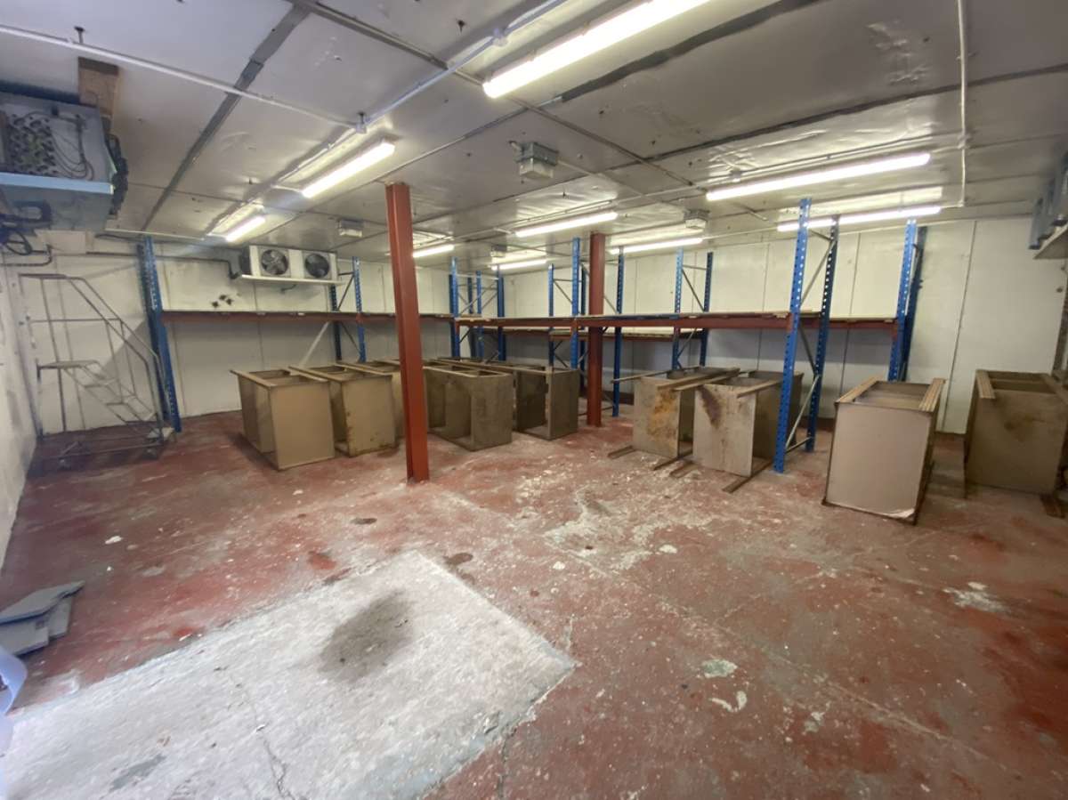 Industrial Unit in Brierley Hill - photo 2