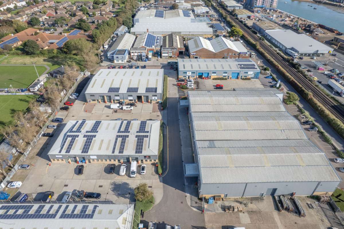 Industrial Unit in Shoreham By Sea - photo 3