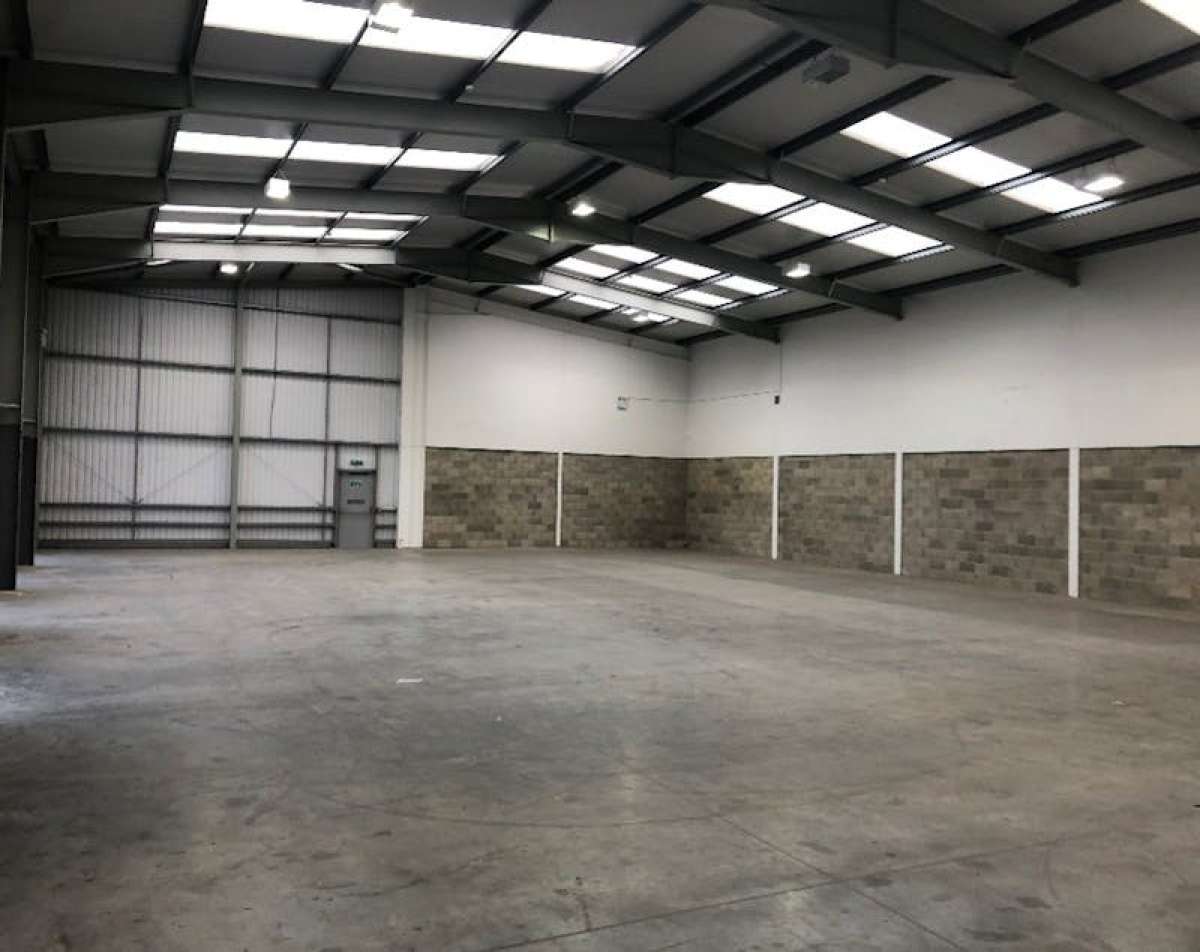 Industrial Unit in Leyton - photo 3