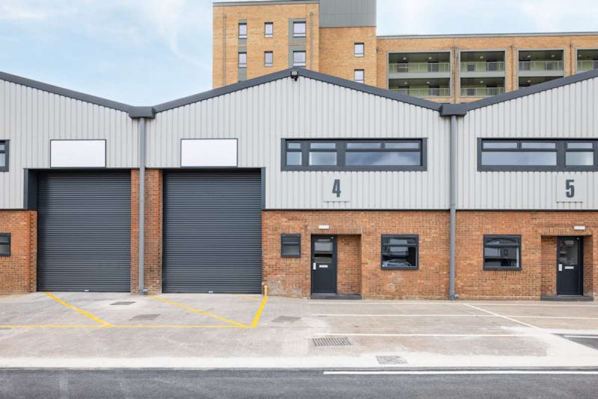 Industrial Unit in Tottenham - photo 4