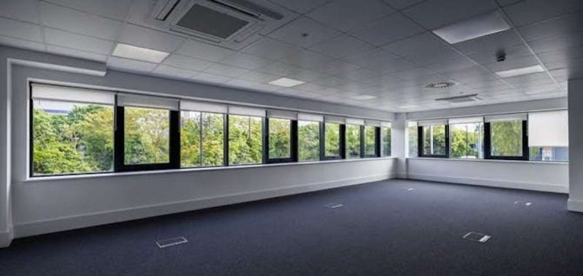 Industrial Unit in Enfield - photo 3