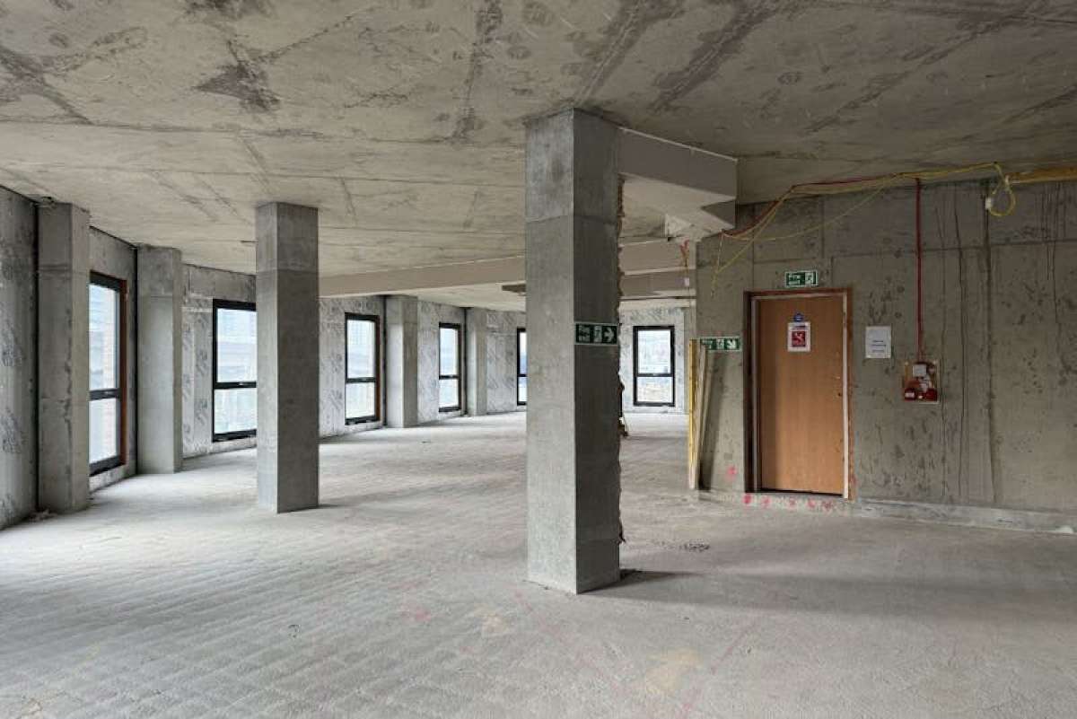 Industrial Unit in London - photo 4