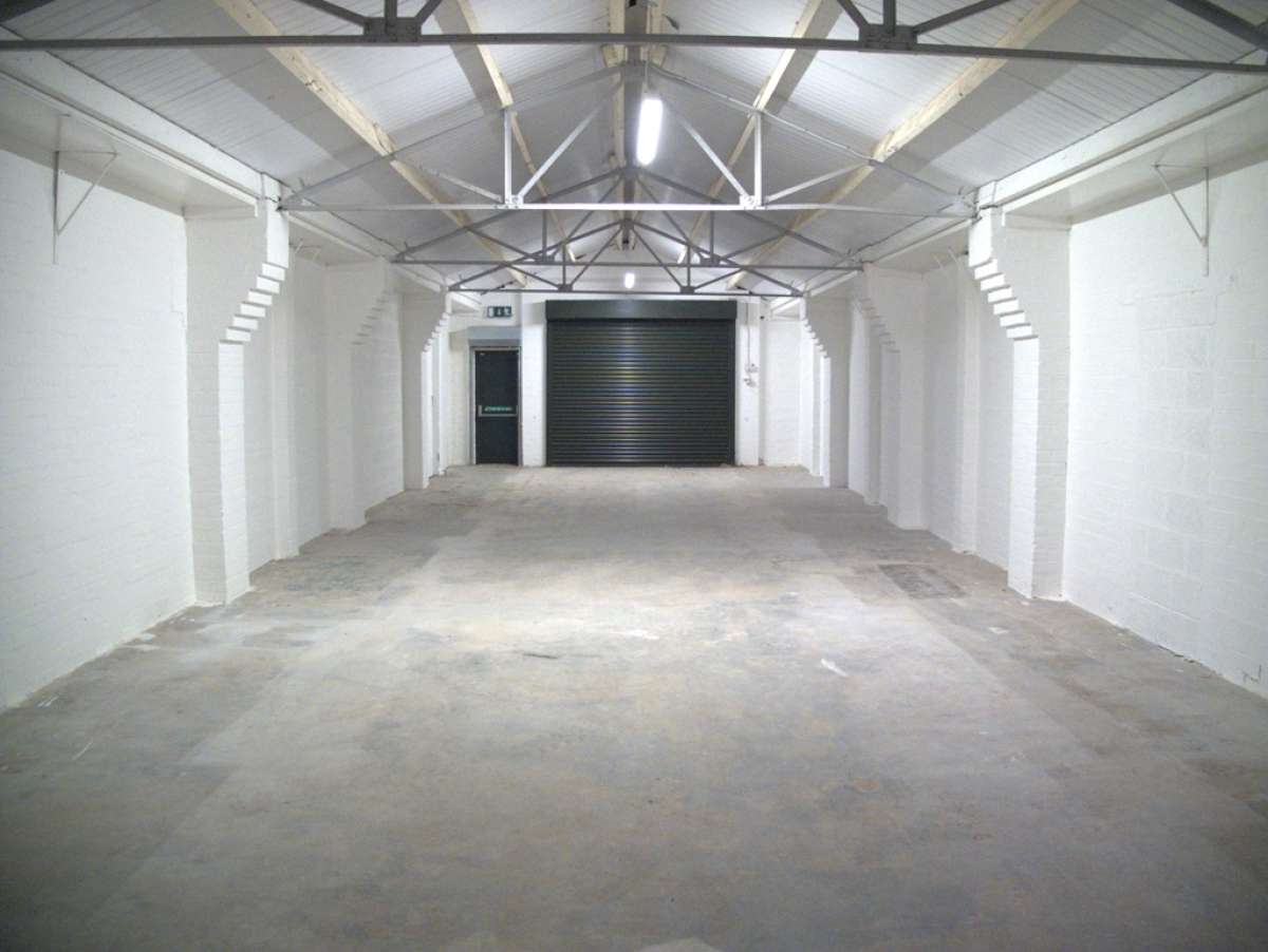 Industrial Unit in Worcester - photo 4