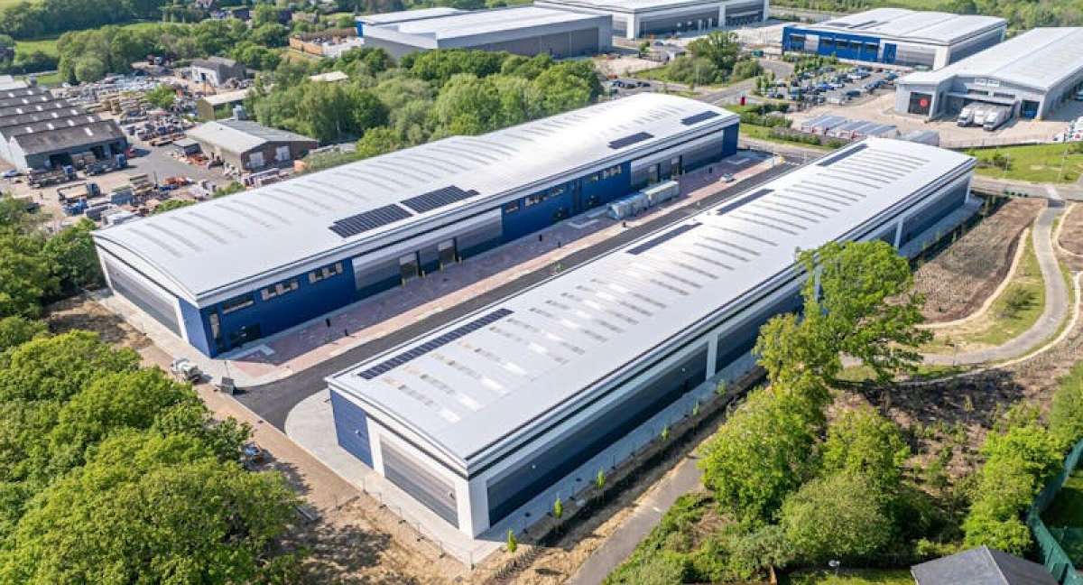 Industrial Unit in Burgess Hill - photo 3