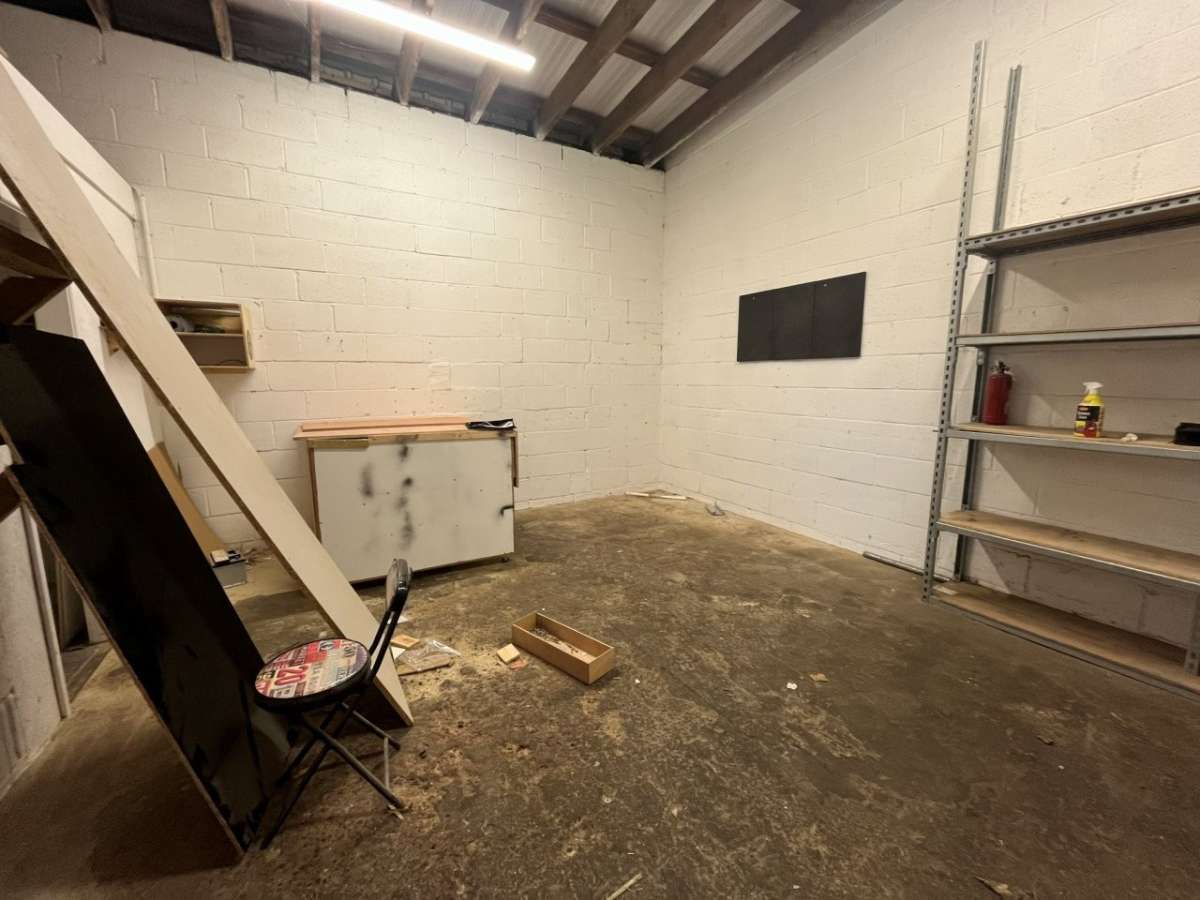 Industrial Unit in Clopton - photo 2