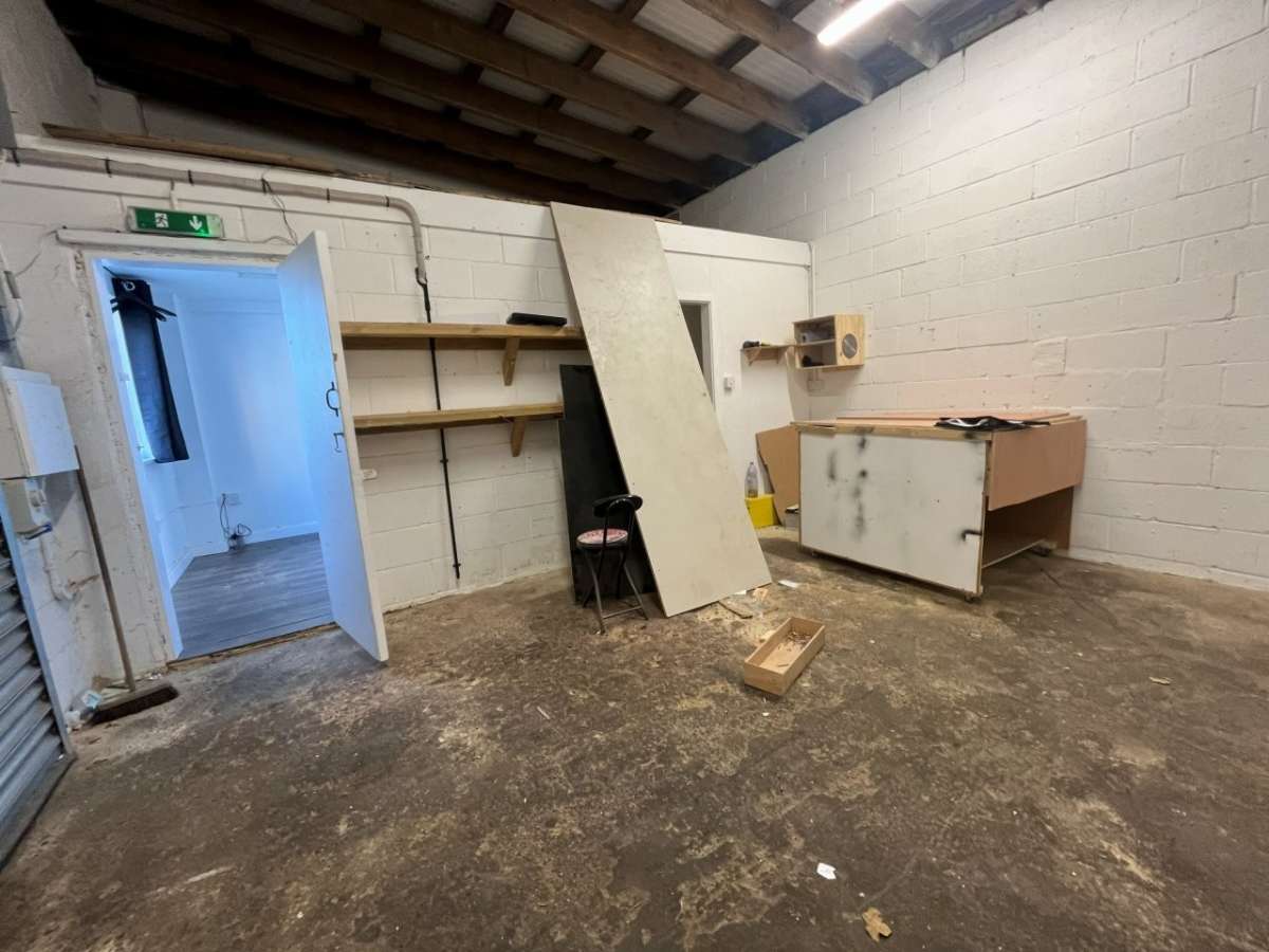 Industrial Unit in Clopton - photo 4