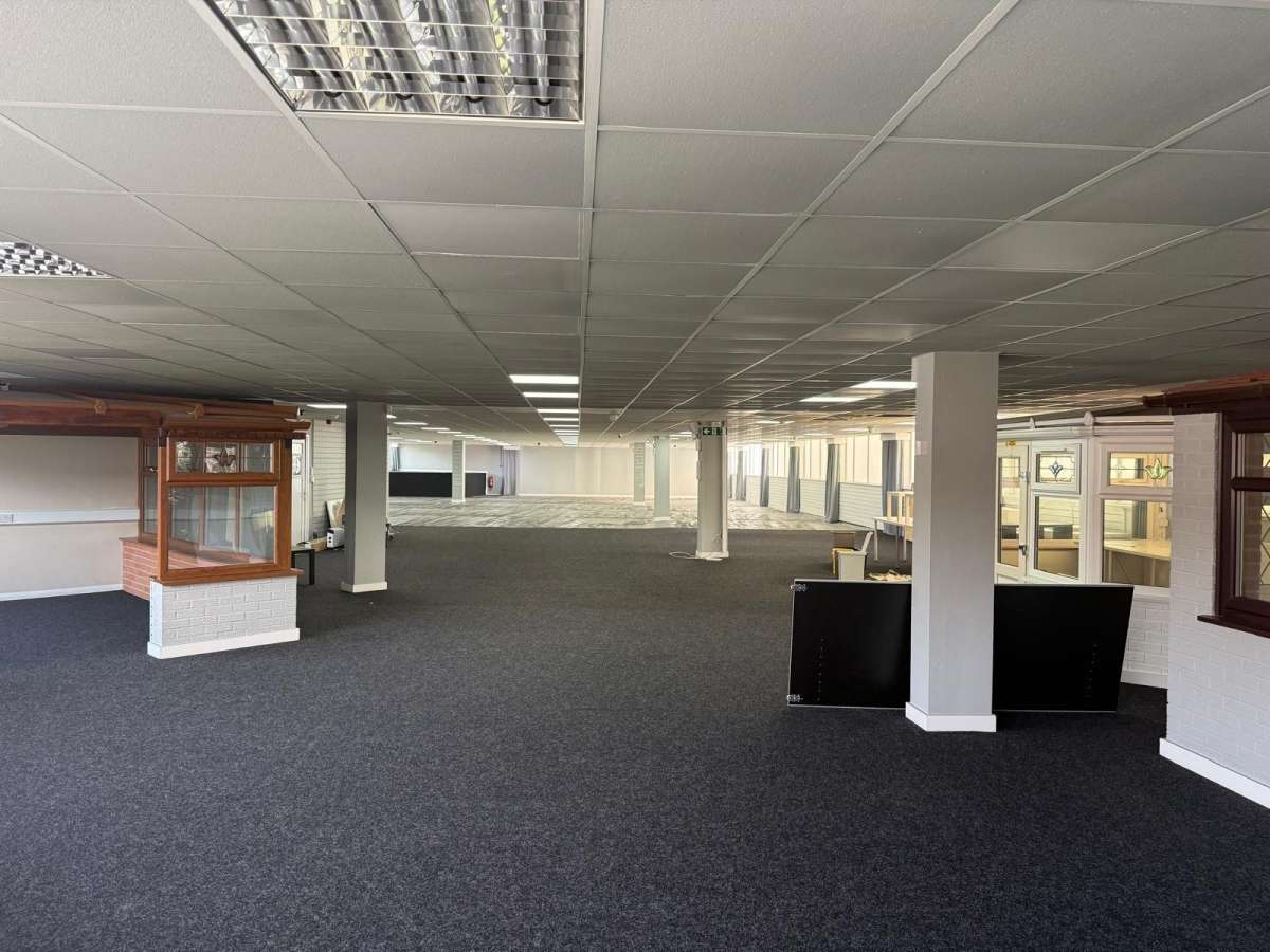 Industrial Unit in Leicester - photo 2