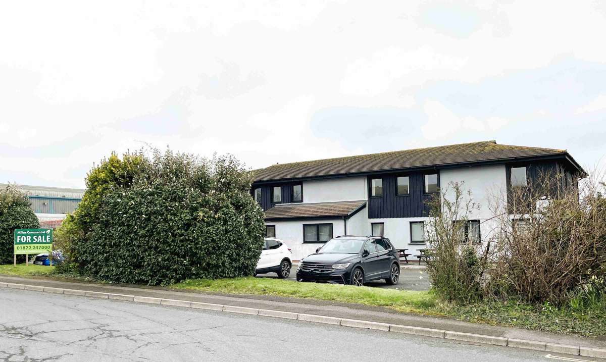 Industrial Unit in St Austell - photo 2