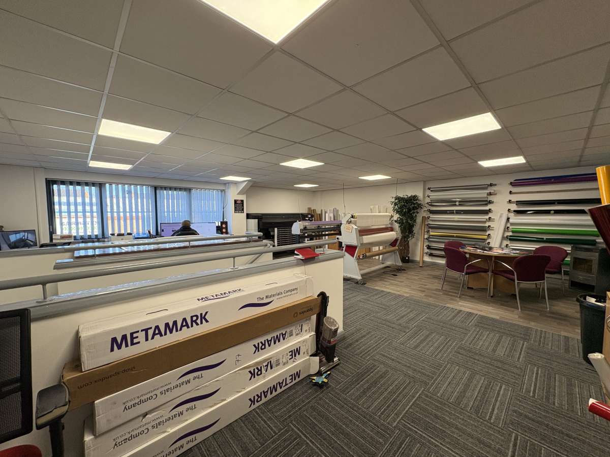 Industrial Unit in Southampton - photo 3