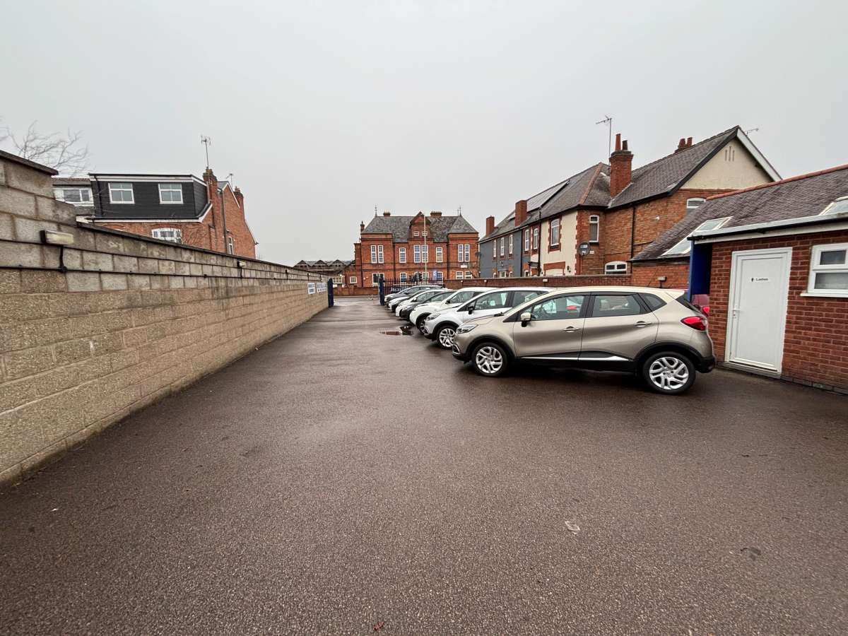 Industrial Unit in Leicester - photo 3