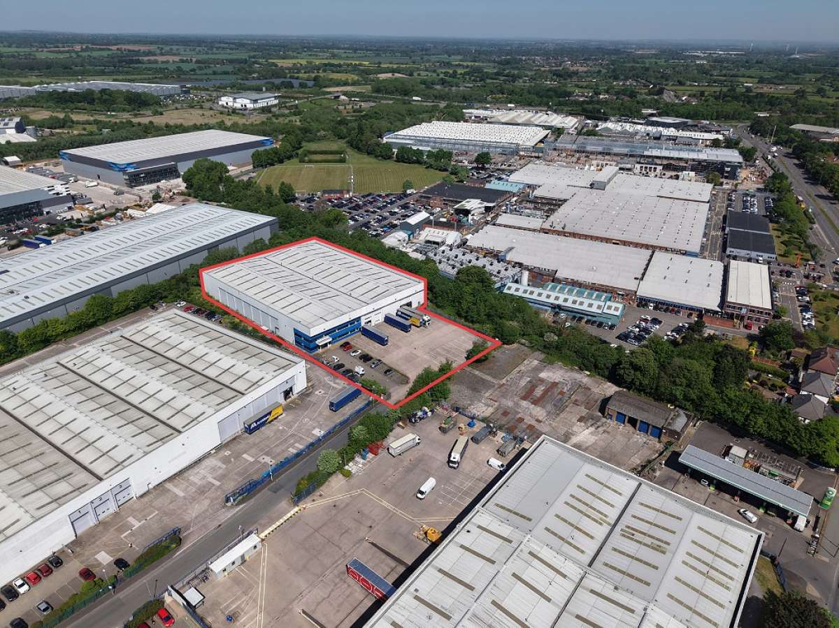 Industrial Unit in Wolverhampton - photo 2