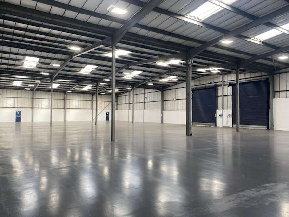 Industrial Unit in Oldbury - photo 2