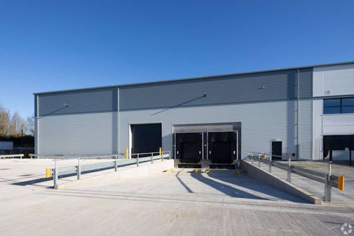 Industrial Unit in Birmingham - photo 2