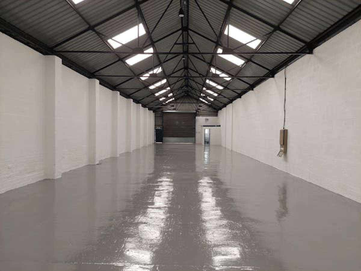 Industrial Unit in West Bromwich - photo 3